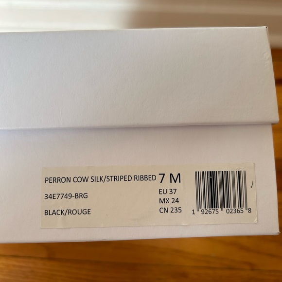 Calvin Klein black and rouge boots - Picture 6 of 7